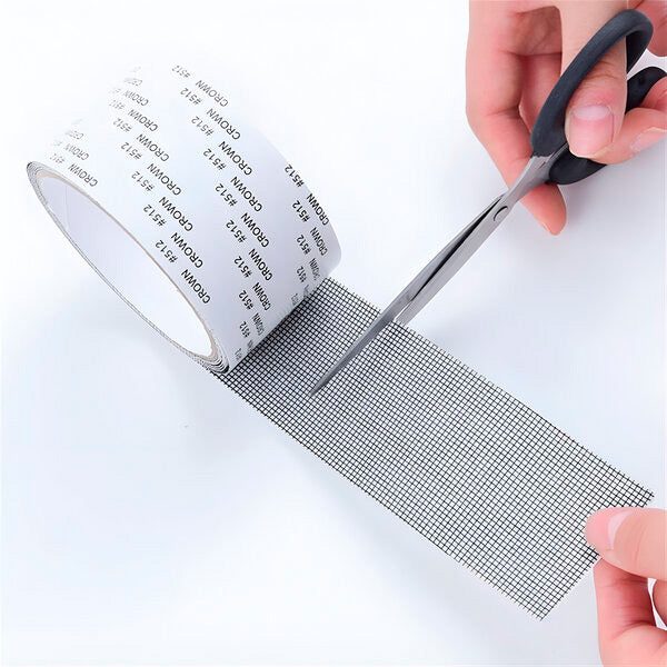 Bandă adezivă pentru repararea plaselor de insecte